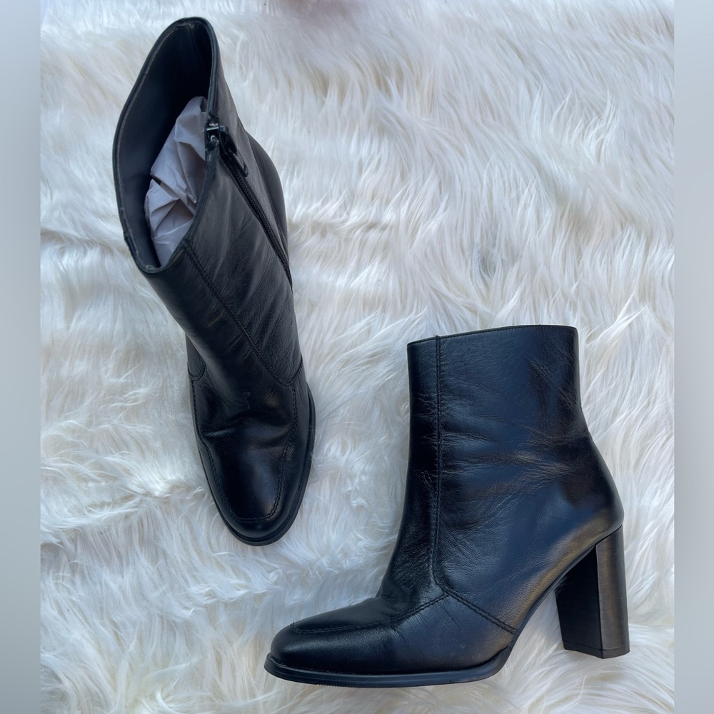 Bootalinos Shela Black Ankle Boots, Size 5.5